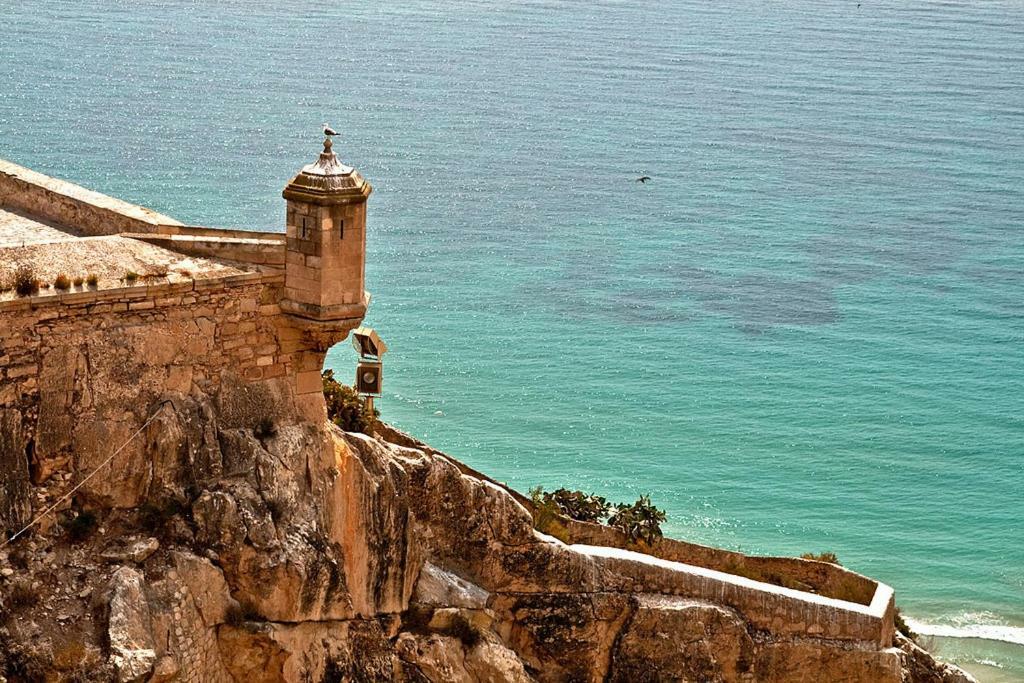 Appartamento Precioso piso frente al mar con enorme terraza El Campello Esterno foto